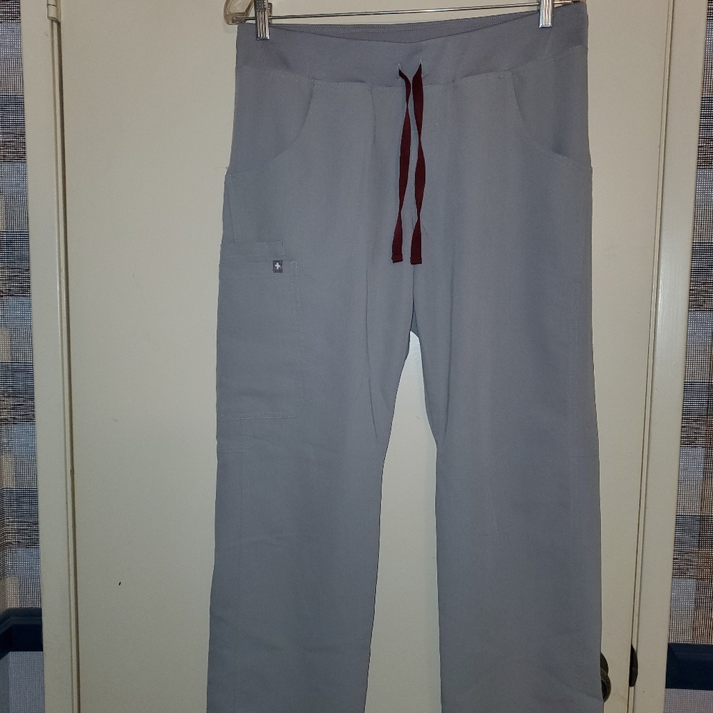 *SOLD*FIGS Cement Scrubs Kade pants (M)